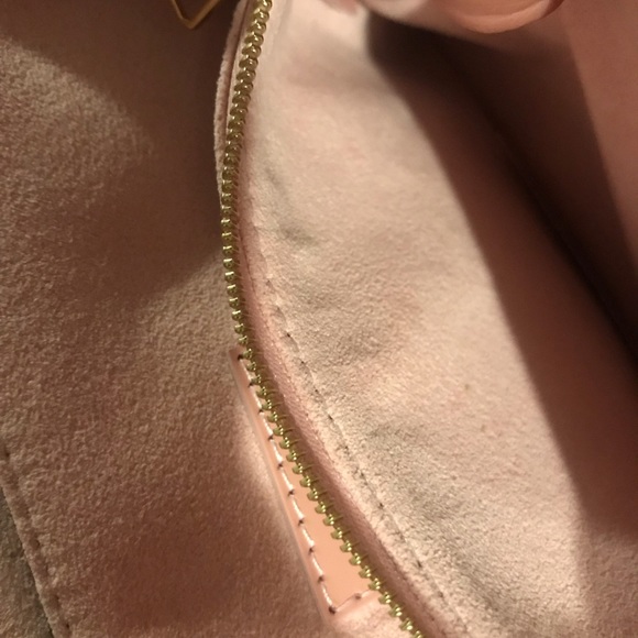 💕Louis Vuitton Caissa Clutch Bag💕 - Picture 7 of 8